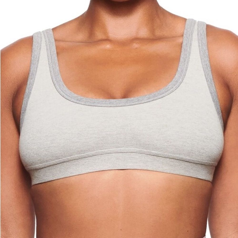 Skims Heather Gray Outdoor Scoop Neck Bra - Picture 1 of 5